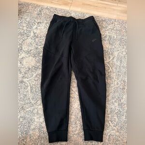 Nike Classic Black Sweatpants
